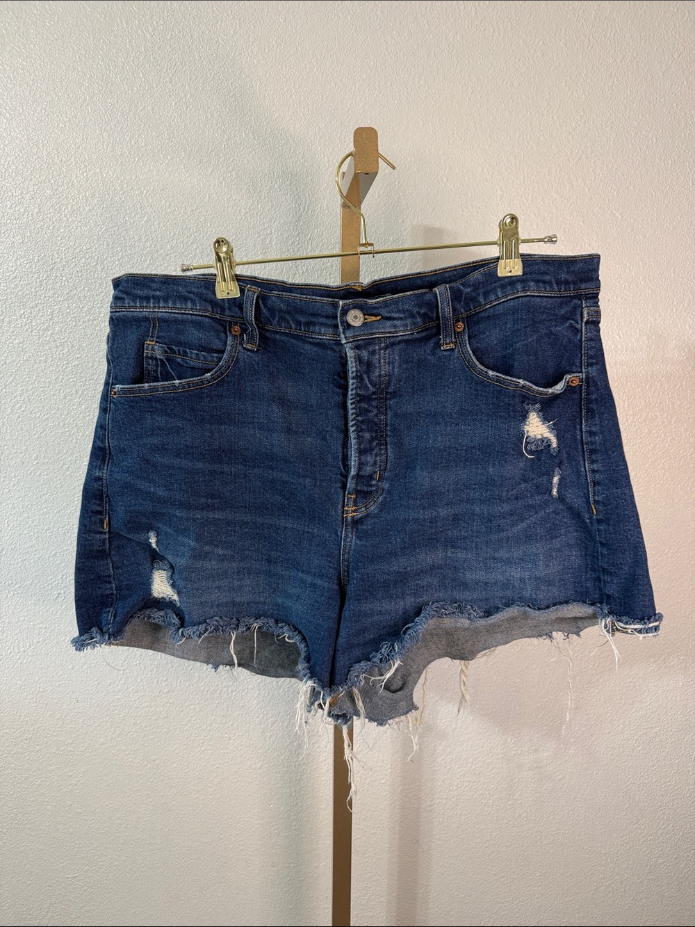 old navy- Women's Dark Blue Distressed Denim Shorts- high rise - Size 18